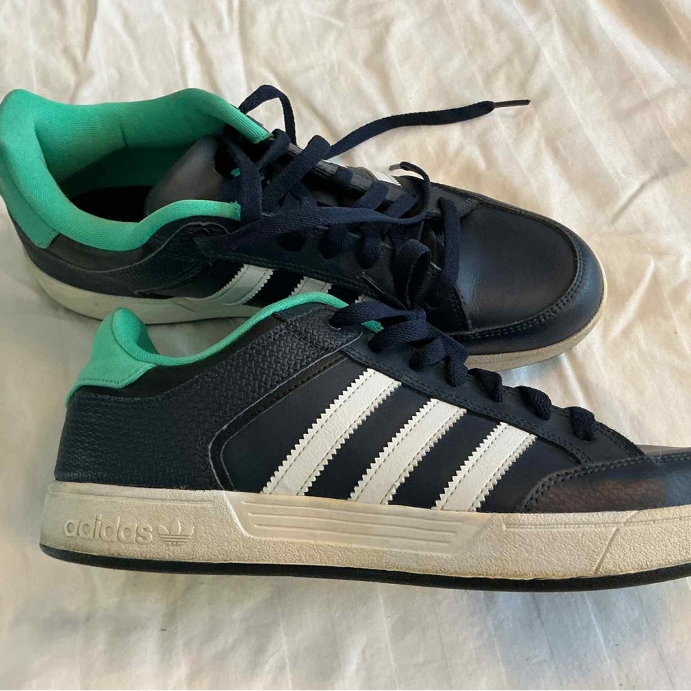 Adidas Men's Marine and Teal Sneakers